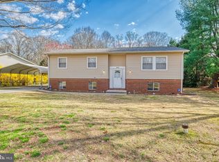 8223 Reece Heights Dr, Severn, MD 21144