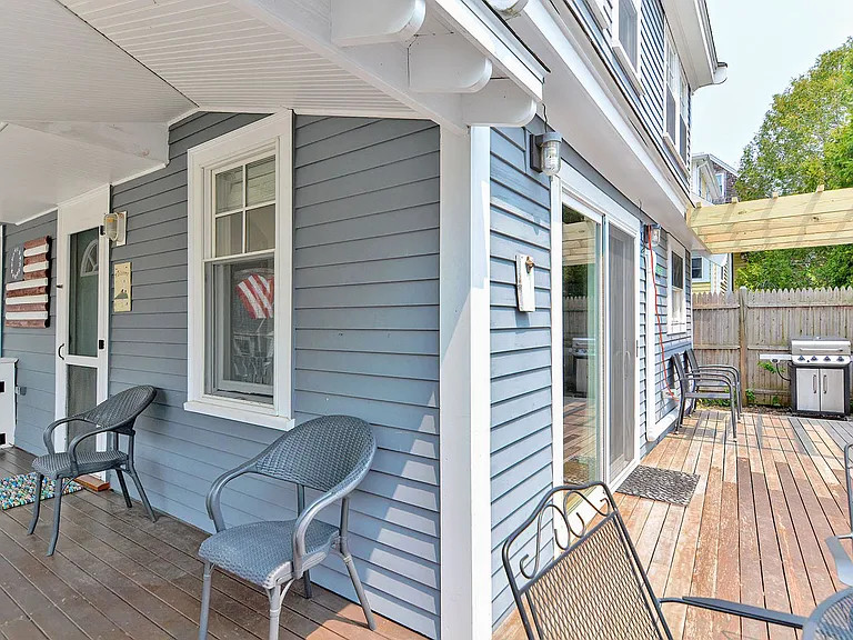 58 Eastern Point Rd — Photo 33