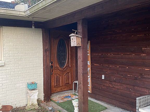 3rd image of 2461 Gina Dr