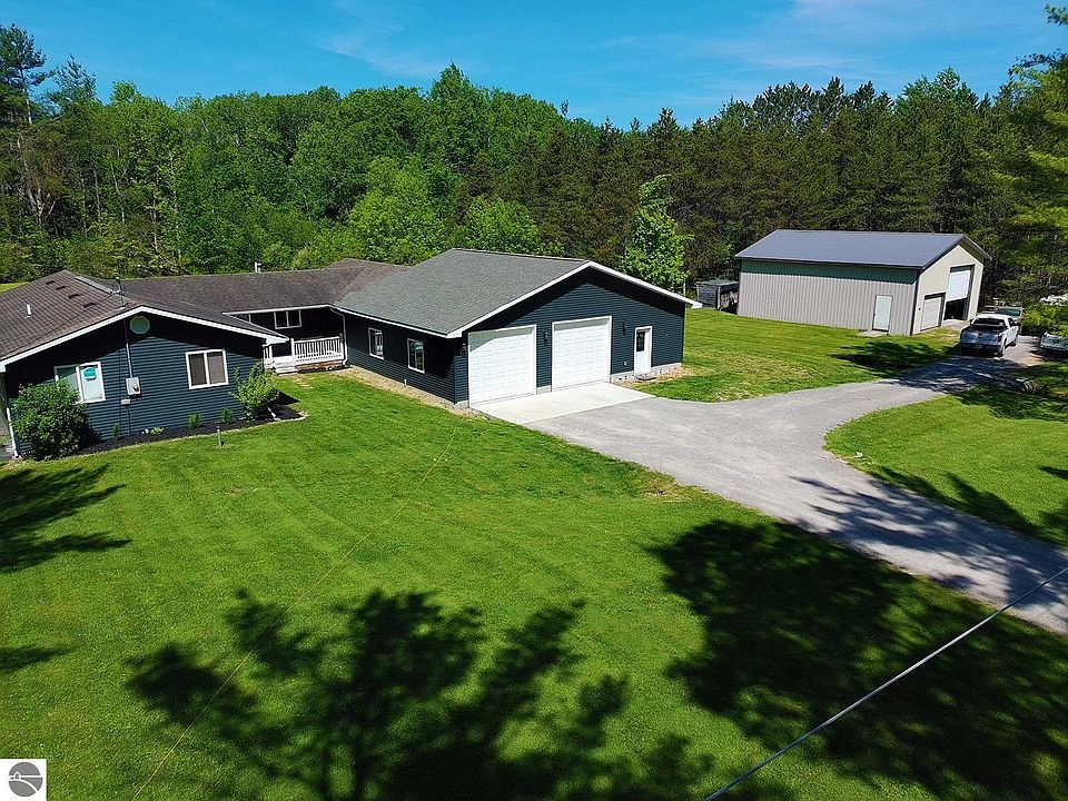 1st image of 737 Sensabaugh Rd