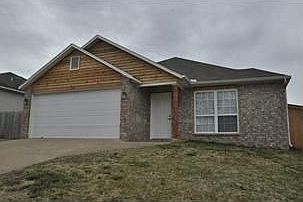 1st image of 808 SW Arrowhead Dr