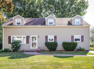 22 Carolin Dr, Brockport, NY 14420