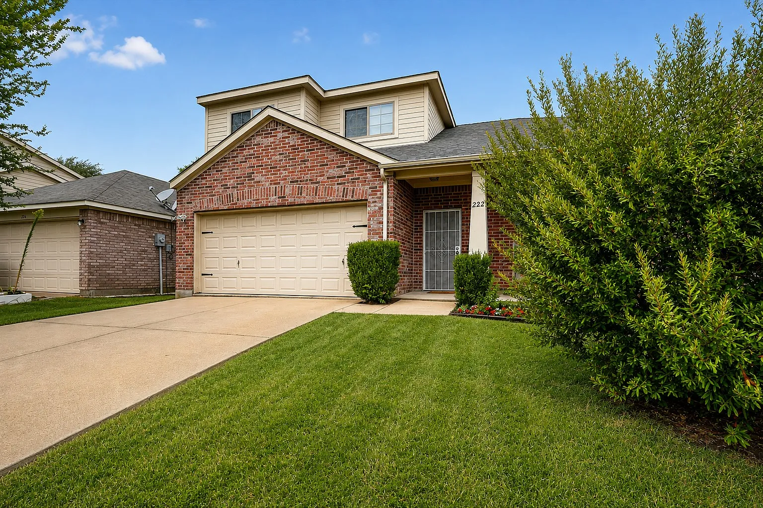4 bed, 1758 sqft, $2,098 — Photo 1