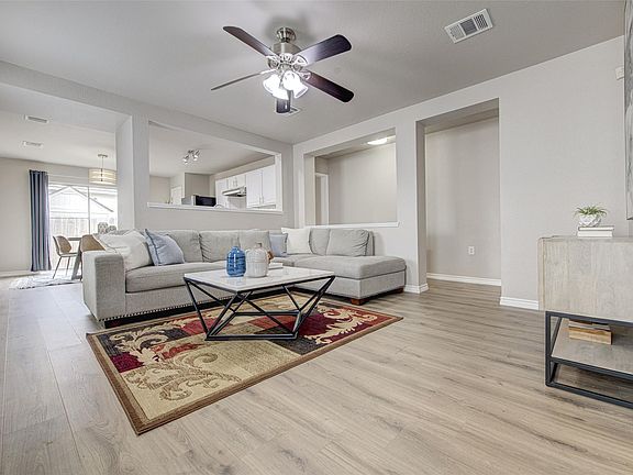 4th image of 6709 Doyal Dr