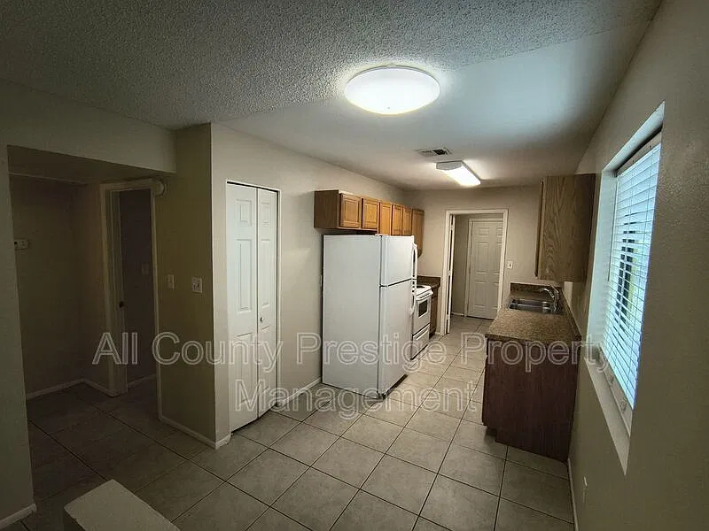 2 bed, 1.0 bath, 840 sqft, $1,250 — Photo 4