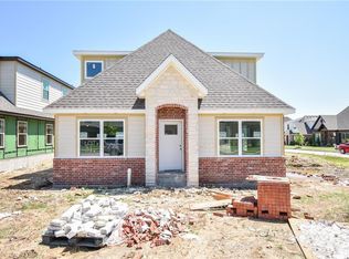 775 N Malbec Rd, Fayetteville, AR 72704