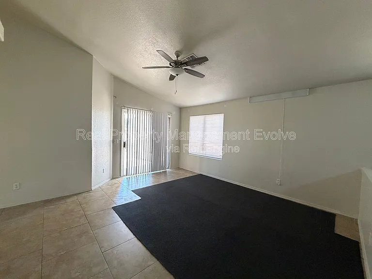 7816 N 54th Ln — Photo 13