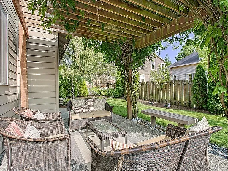 24011 SE 11th Pl — Photo 23