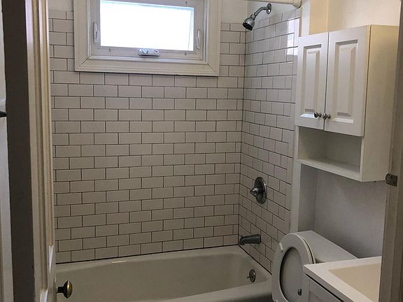 5th image of 583 Potomac Ave