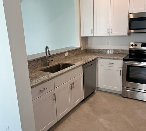 3rd image of 14231 Pine Lodge Ln #1