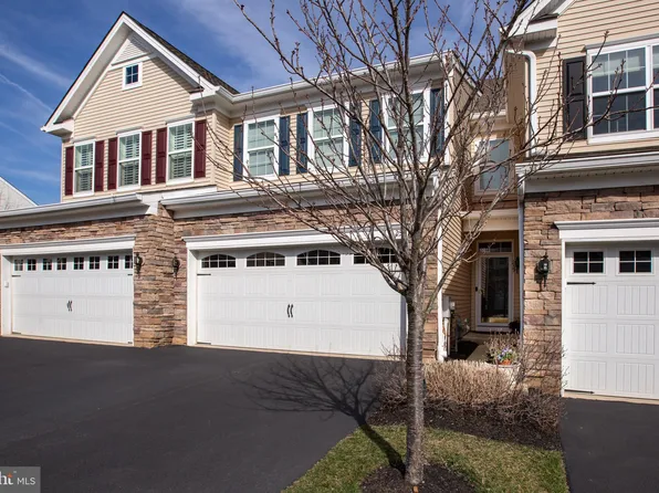 239 Clermont Dr, Newtown Square, PA 19073