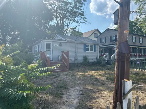 209 Seeley Ave, Keansburg, NJ 07734