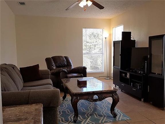 5th image of 2005 Minnie Dr APT B