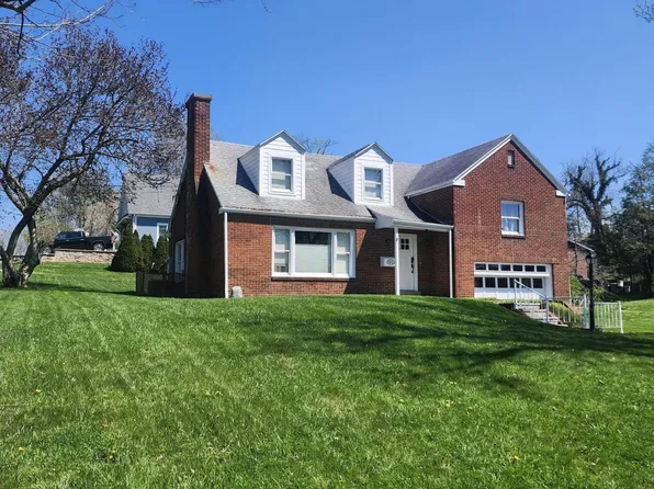 472 Kiwanis Ave, Morgantown, WV 26505