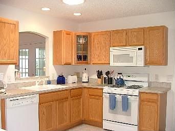 Solar tubes and a large kitchen!