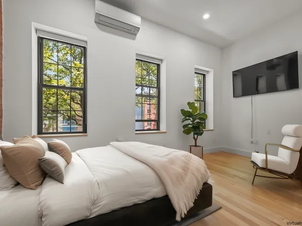 1118 Prospect Place image 5 of 18