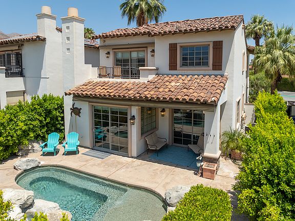2nd image of 546 N Indian Canyon Dr