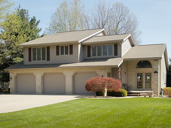 145 Lakewood Dr-101