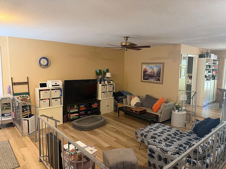 4412 NW 32nd St — Photo 3
