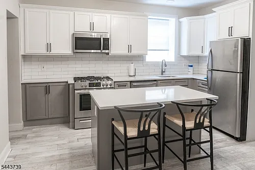 57 Glenridge Ave #2R Photo 1
