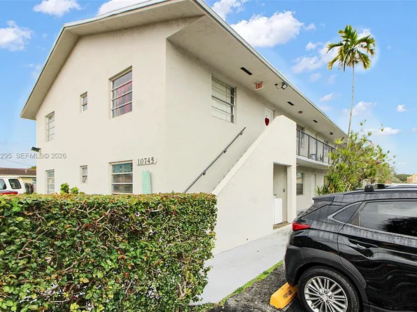 10745 SW 3rd St APT 6, Sweetwater, FL 33174