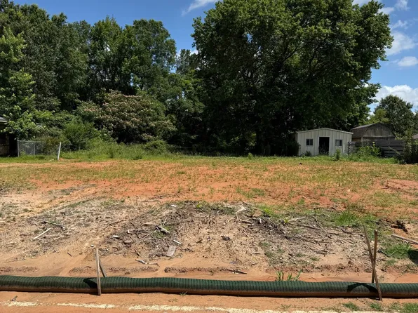 1560 Leona Dr, Ashdown, AR 71822