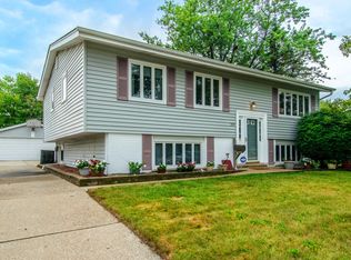 203 Indiana St, Park Forest, IL 60466