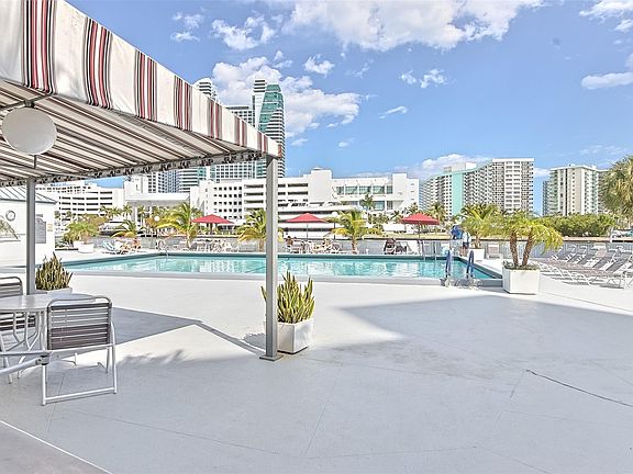 3rd image of 200 Leslie Drive #1110