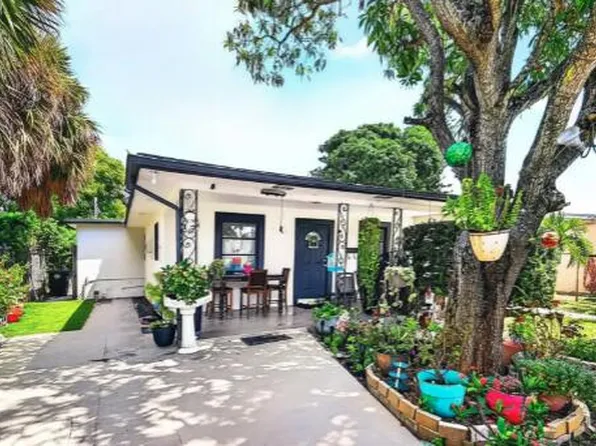 1020 S K St, Lake Worth, FL 33460