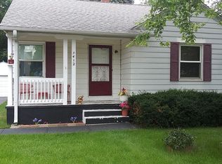 3412 Charles St, Rockford, IL 61108