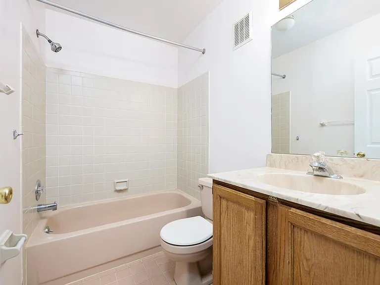 77 Bunker Hill Ct — Photo 12