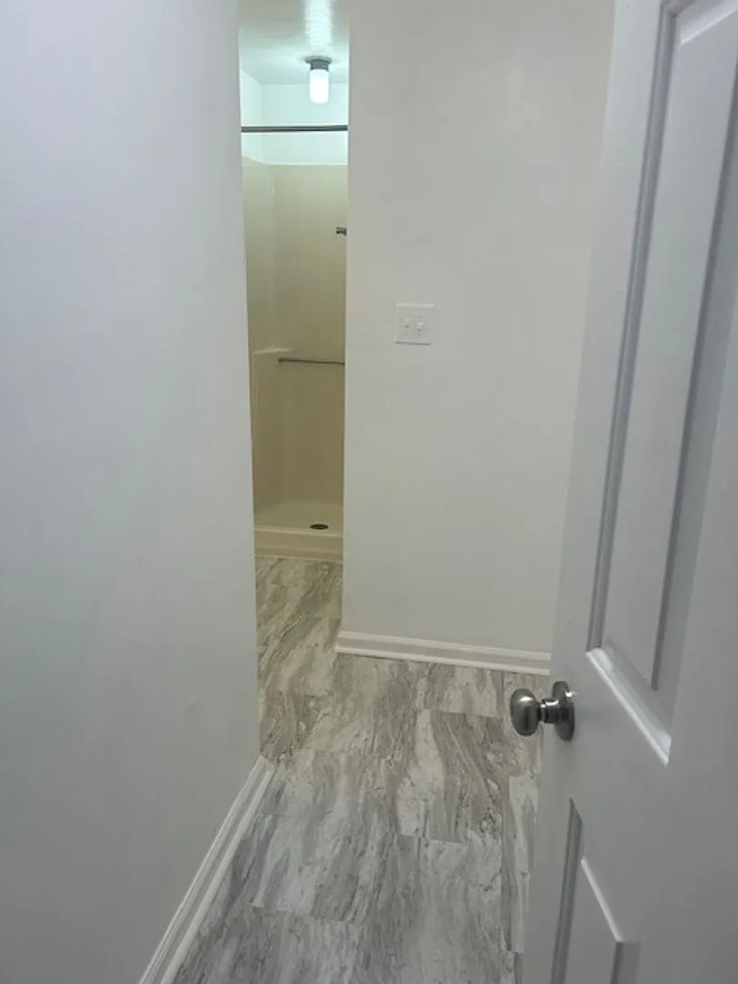 515 25th Street SW — Photo 2