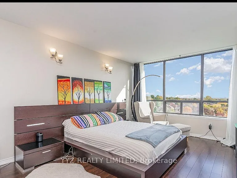 7440 Bathurst St #807 — Photo 15