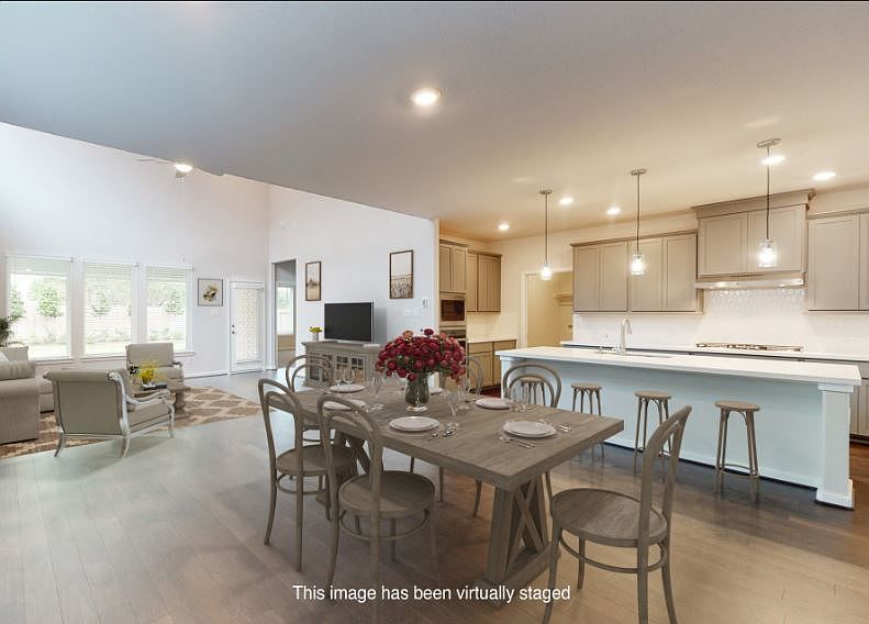 2nd image of 2246 Vanessa Cay Ln