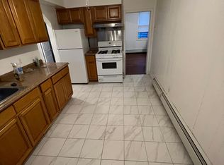 28 Hett Ave APT 2, Staten Island, NY 10306