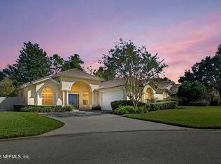 8423 Mizner Cir E, Jacksonville, FL 32217