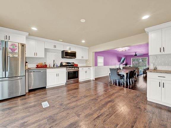 4th image of 315 Clyde Ave