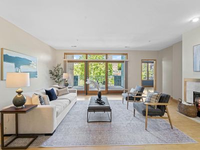 1820 North Cape STREET UNIT 202, Milwaukee, WI, 53212