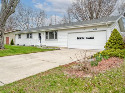 1601 Barbara Ann Dr, Stevensville, MI, 49127