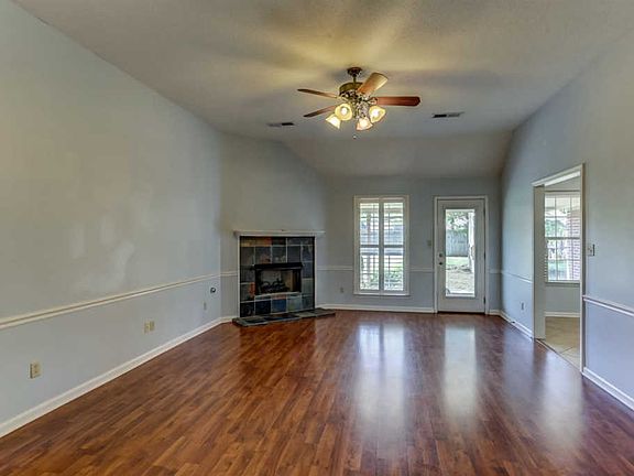 5th image of 7395 Wendy St