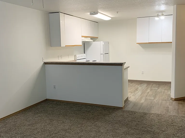 The Burnside Station Apts. — Photo 2