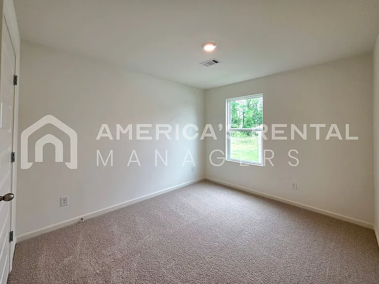 4325 Henry Rd — Photo 20