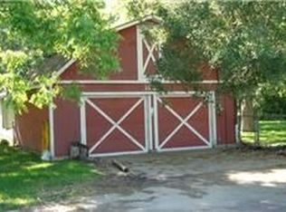 1231 Moffet Rd, Clute, TX 77531