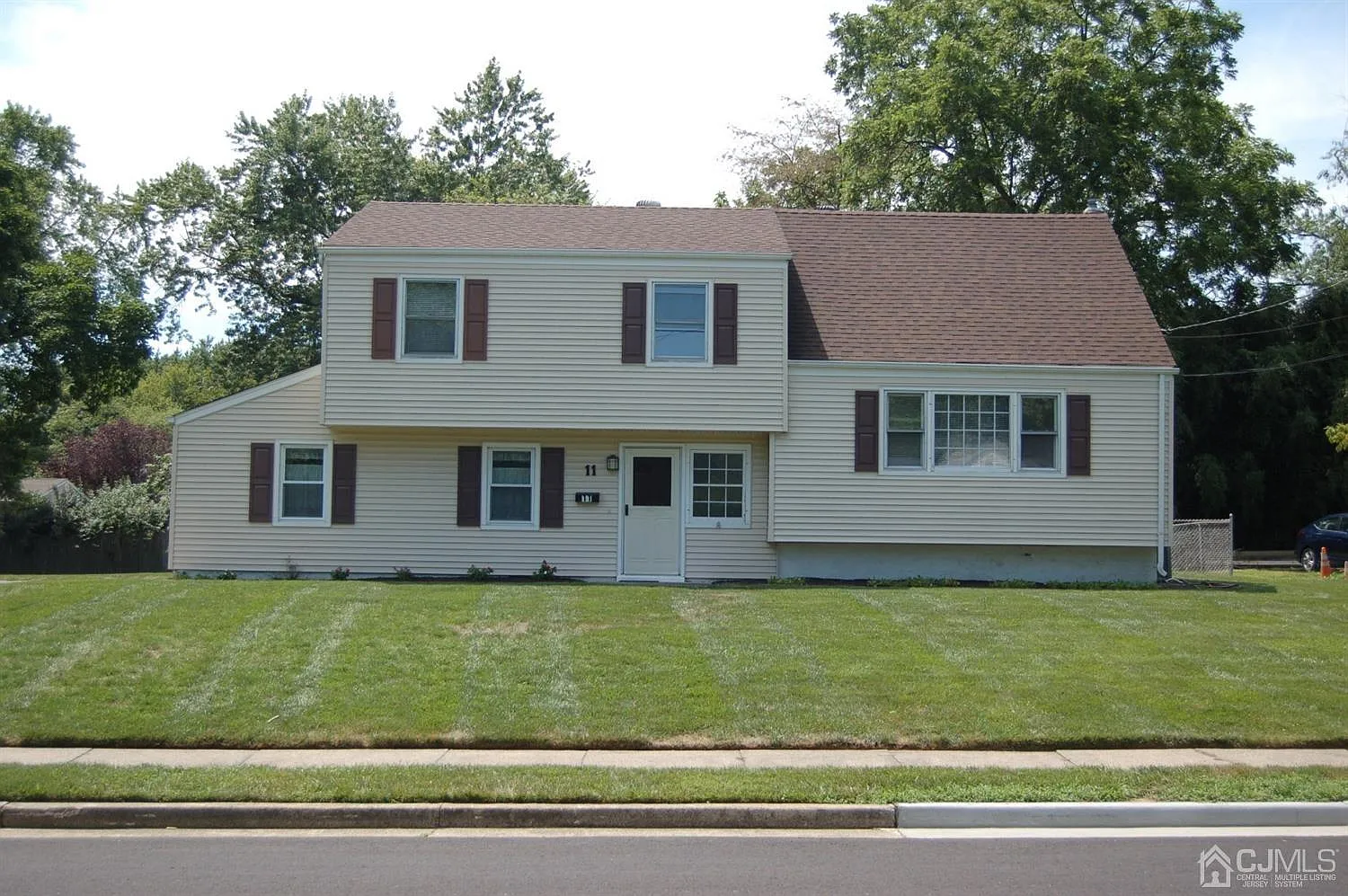11 Sterling Ct photo 1