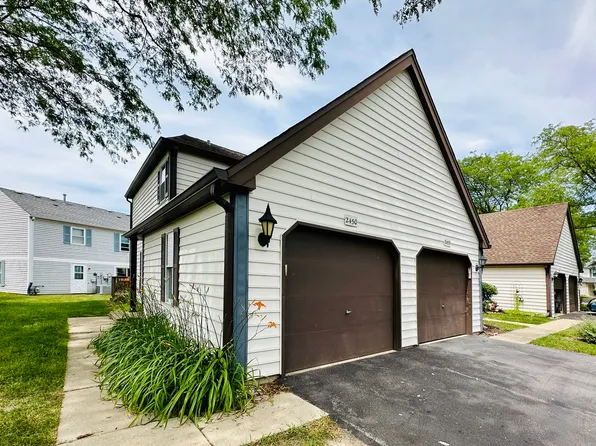 2450 Devonshire Ct, Aurora, IL 60502