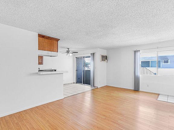 2nd image of 1752 Federal Ave #2