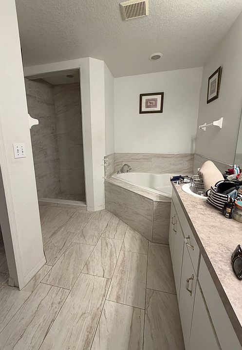 2nd image of 1347 Rain Forest Ln