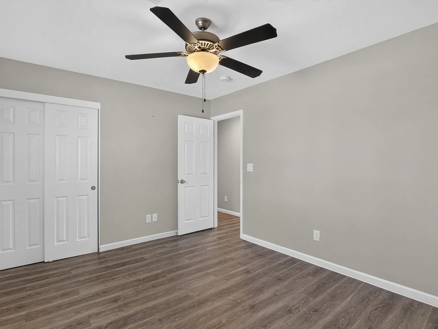 3 bed, 1400 sqft, $2,595 — Photo 4