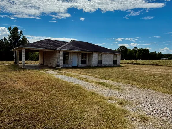 145 Lakeview St, Avery, TX 75554