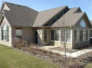 205 Stonegate Loop, Pataskala, OH 43062